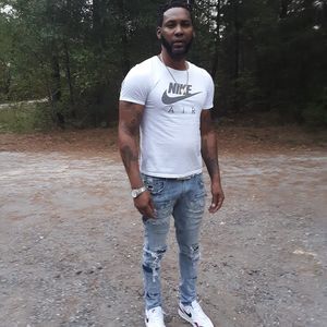 Meet your Posher, Derrick